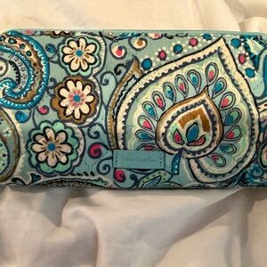 Vera Bradley Teal and Brown Floral Key & Card Holder